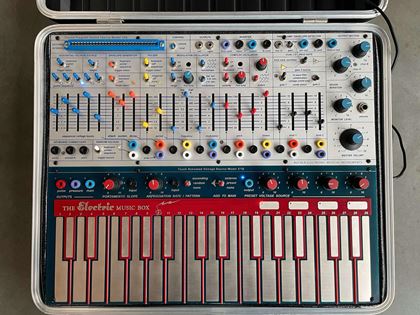 Buchla-Easel